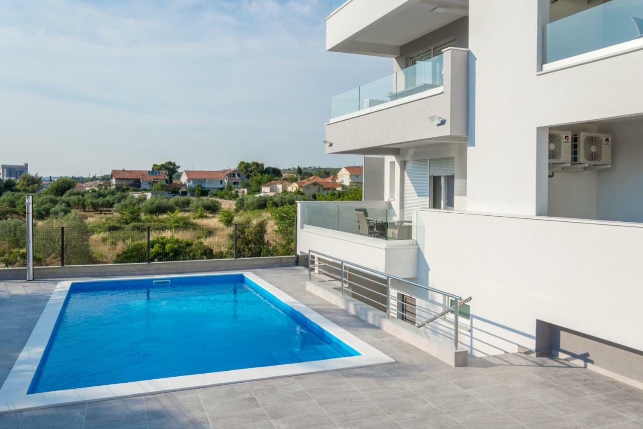 Апартаменты Apartmanska Kuca Luna Бибинье Экстерьер фото