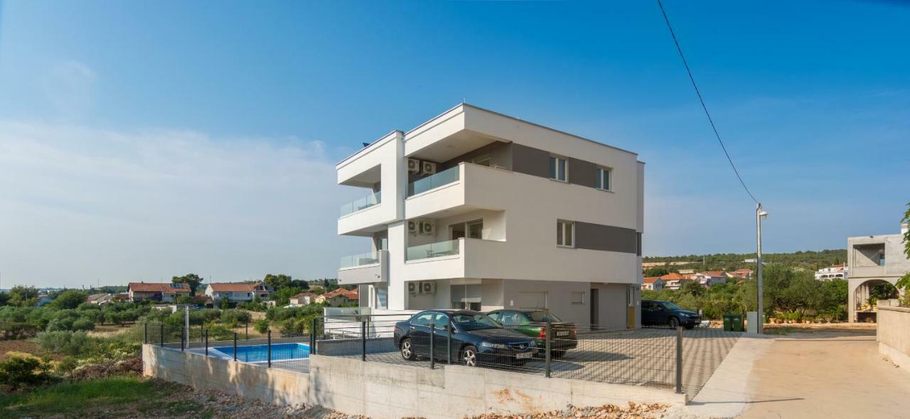 Апартаменты Apartmanska Kuca Luna Бибинье Экстерьер фото